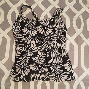 SOLD-EUC black and white tankini top